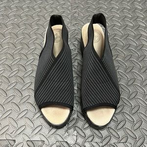 Charleston Shoe Company size 8